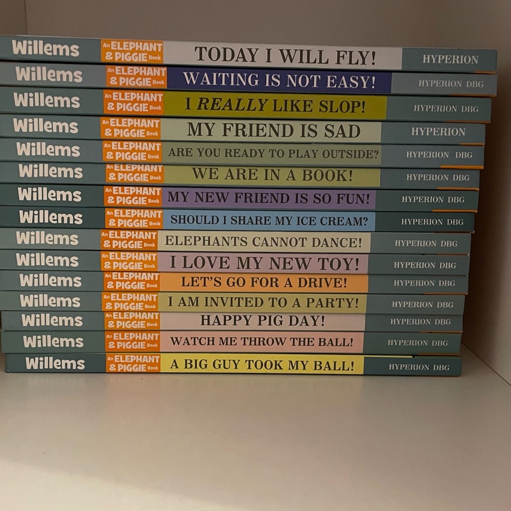 Mo Willems books (Elephant and Piggie) 15 books, great condition!